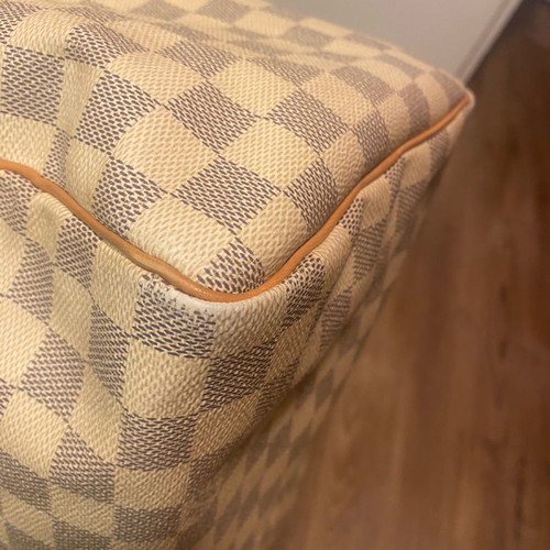 Louis Vuitton Speedy 30 used handbag