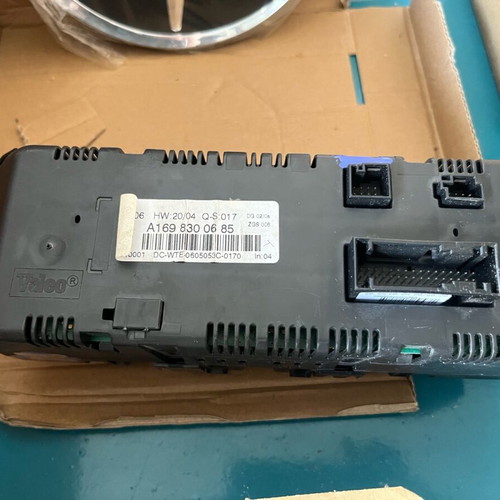 Mercedes w169 air conditioning like new A1698300685 A1698300686