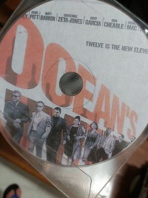 Ocean's Twelve DVD like new, crime adventure action