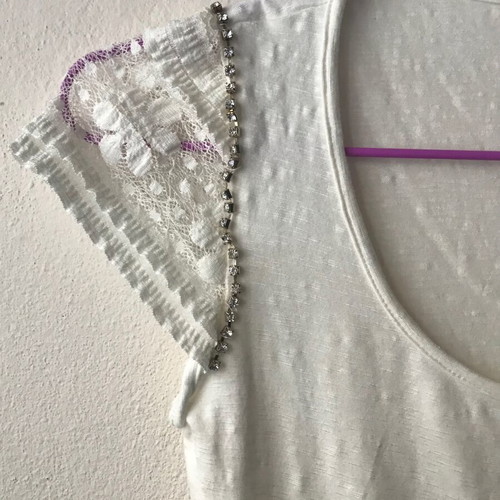 Ysatis blouse with lace and strass short sleeve in broken white like new
