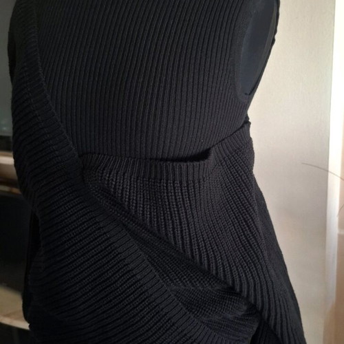 Est'seven Paris black sweater like new, size L