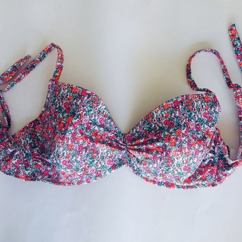 Reef bikini top new, colorful with small flowers, size 6XL