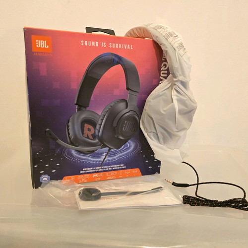 JBL Quantum 100 Wired Gaming Headset Brand New