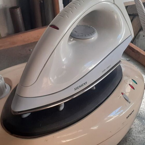 Siemens steam iron used, functional