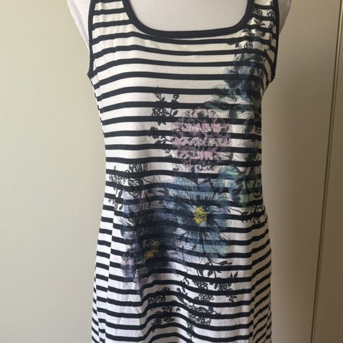 Φόρεμα μακό ριγέ μπλε άσπρο size M σαν καινούργιο