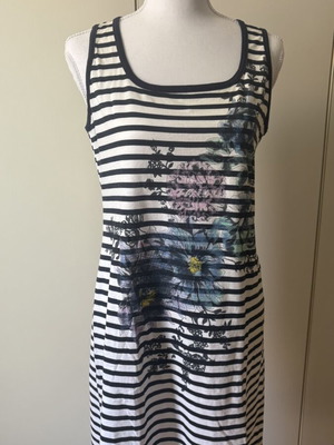 Φόρεμα μακό ριγέ μπλε άσπρο size M σαν καινούργιο