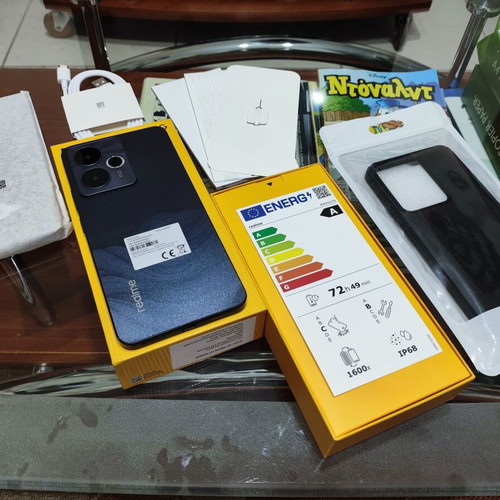 Realme 14 T Dual 5G smartphone 8GB RAM 256GB black, like new
