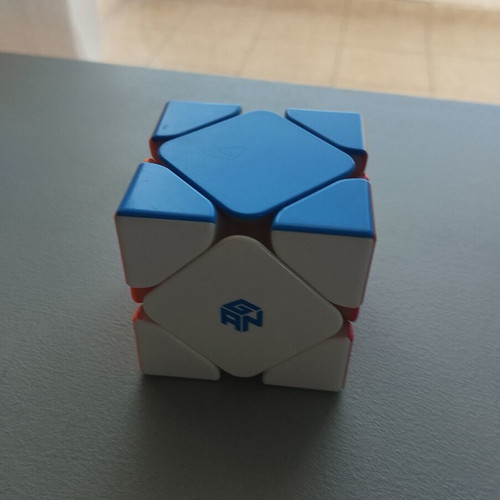 GAN Rubik's Skweb cube