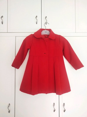 Evita coat like new for 5 years old red
