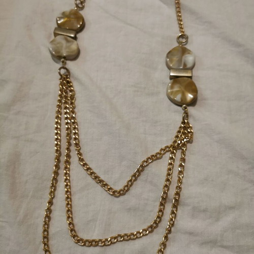 Pendant necklace chain in gold color like new, length 50 cm