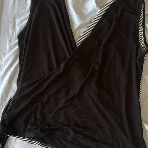 Kazi Line black and white sleeveless wrap top XL/XXL