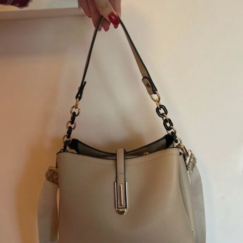 Handbag beige with zipper and detachable strap like new
