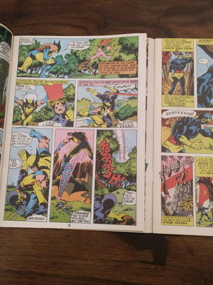 X-MEN comics like new, pack of 2 issues