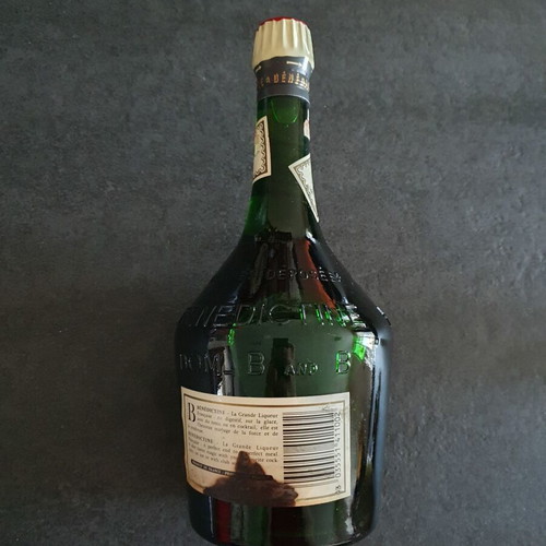 Benedictine liqueur vintage 1980 sealed like new