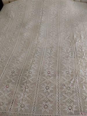 Handmade vintage quilt cotton, new, ecru with crochet pattern
