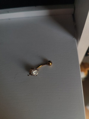 Navel piercing in gold color like new with rhinestone