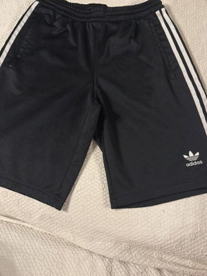Adidas Bermuda shorts like new, black