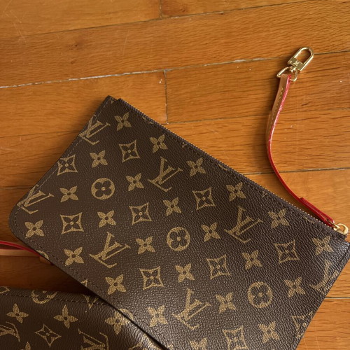 Louis Vuitton shoulder bag like new, brown