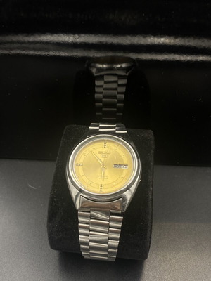 Seiko 5 Automatic Day-Date Watch like new, men's, gold and silver