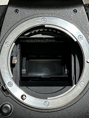 Nikon D90 DSLR camera body