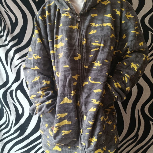 Calvin Klein camouflage sweatshirt like new without hood strings