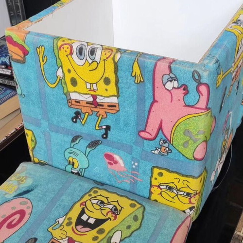 SpongeBob Storage Stool used with lid