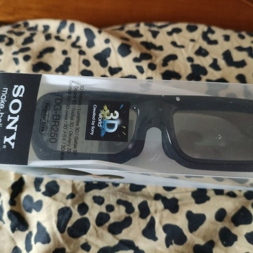 Sony TDG-BR250 active 3D glasses, pack of 2 with case