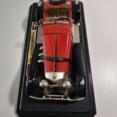 Mercedes Benz SSK 1928 Burago model car used, scale 1:24, red