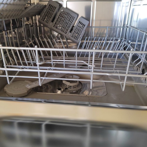 Siemens iQ300 SK26E822EU Compact Dishwasher like new, inox