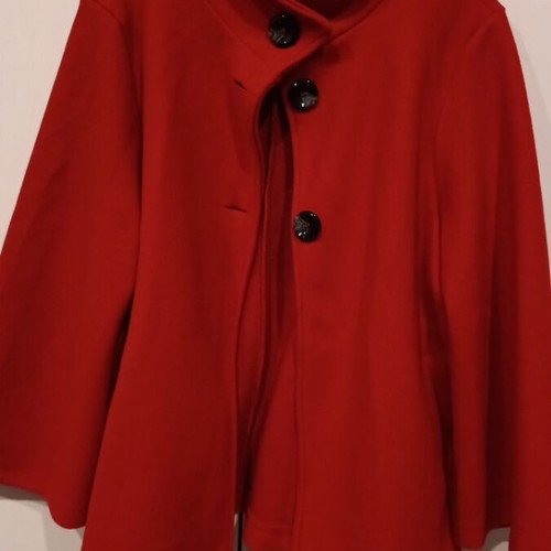 Women's coat like new, bright red, size XL