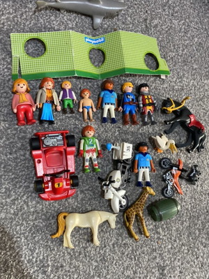 Playmobil figures and accessories used, assorted set