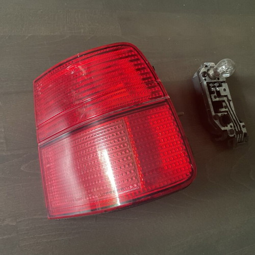 Seat Toledo right rear light used with bulb holder