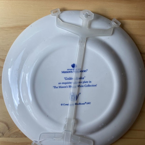 Mason's Ironstone Blue and White Collection 'Golden Azalea' Plate like new
