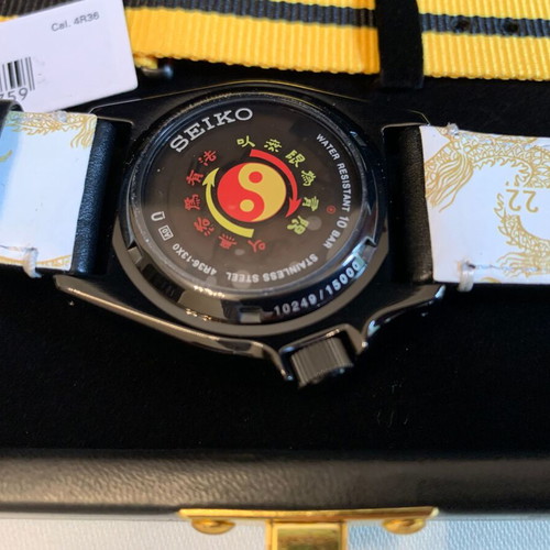 Seiko 5 Bruce Lee Limited Edition SRPK39K1 New with 2 Straps