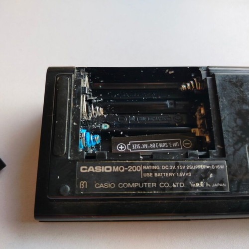 Casio MQ-200 vintage calculator and clock used, not working