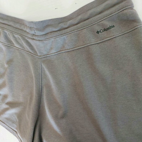 Columbia shorts like new, size XL, gray