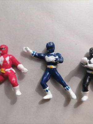 Power Rangers figures from Lucky Cup ice cream, new condition