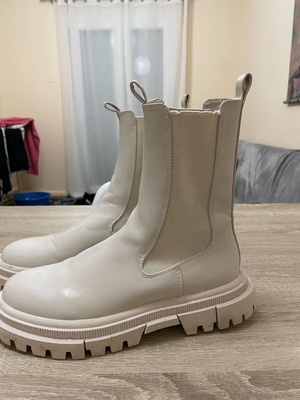 Bershka boots like new, white and beige, size 40-40.5