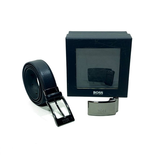 Boss leather belt gift set with 2 interchangeable gunmetal buckles