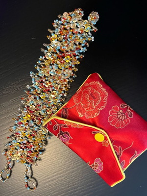 Women's beaded bracelet like new