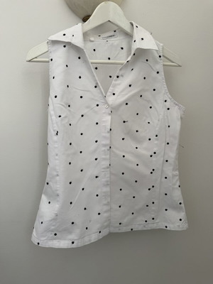 Naracamicie sleeveless shirt with dots size small like new