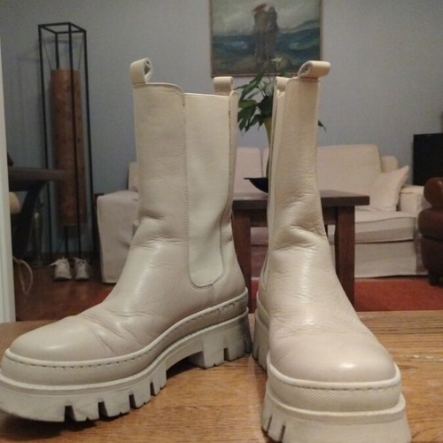 Leather boots used, beige, size 37