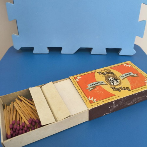 Zig-Zag Allumettes de Sûreté collectible matchbox