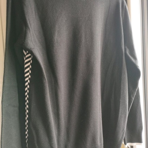 Mondo men's sweater used, size M, black and white