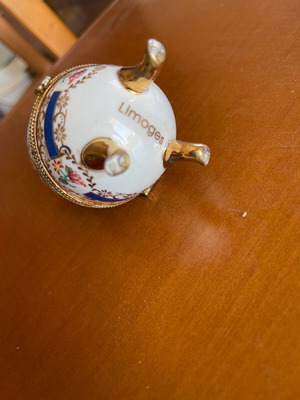 Decorative egg like new, height 10 cm