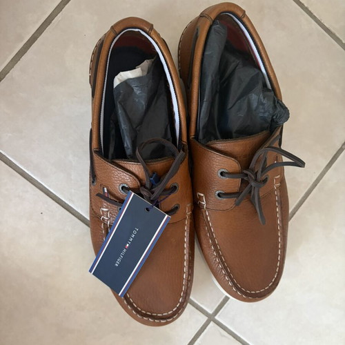 Tommy Hilfiger men's shoes size 43, new, brown moccasins