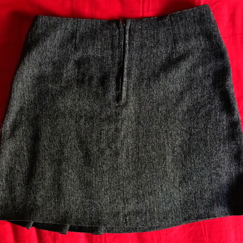 Mini skirt gray with side pleats and back zipper, like new, size S-M