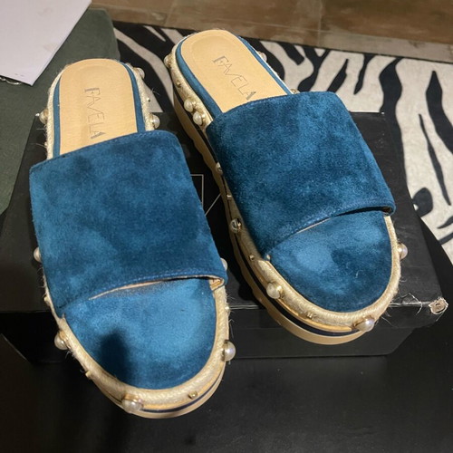 Favela blue platform sandals like new, size 39