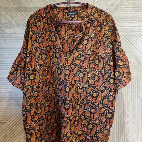 Sissel Edelbo women's blouse like new, one size
