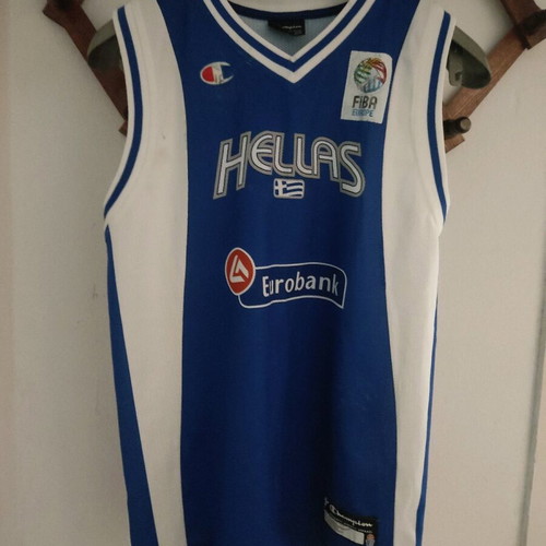 National team kids jersey XL used with wear for ages 13-14